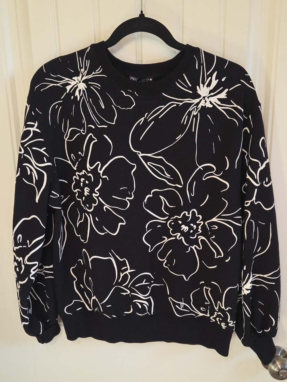 Zara Black Crewneck Sweater with White Floral Print